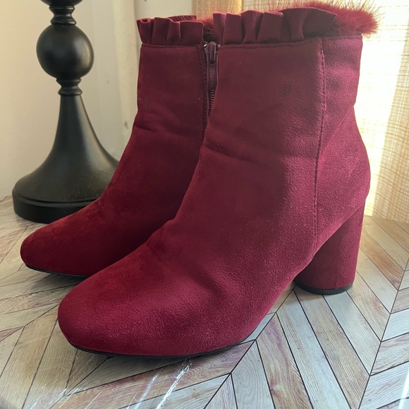 Elegant Weeboo Burgundy  Faux Suede Ankle Boots with Ruffle Trim – Size 6 - Picture 1 of 4
